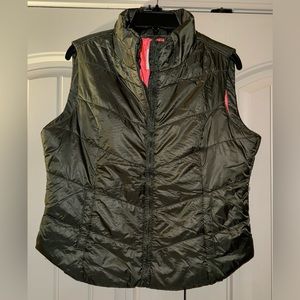 Aeropostale large green puffer vest women’s